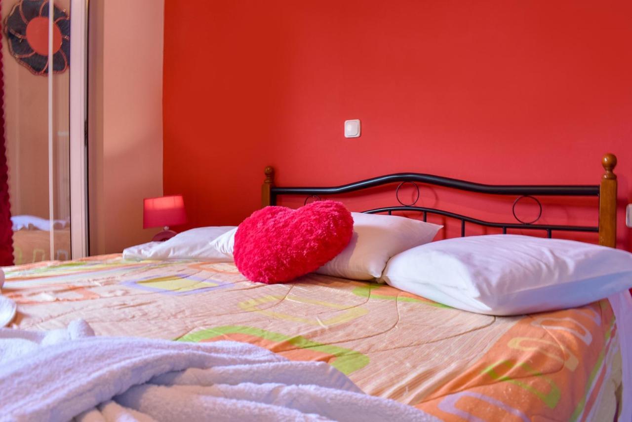 Vicky'S Village Private House Fiolitis Экстерьер фото