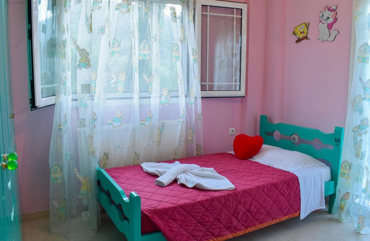 Vicky'S Village Private House Fiolitis Экстерьер фото